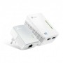 Kit PLC WIFI 2.4Ghz: x1 TL-WPA4220 (x2 10/100, WIFI 300mbps), x1 TL-PA4010 (x1 10/100). Cobertura 300 metros