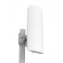 AP 2.4GHz, 30dBm, antena de 12dBi 120º, x1 Gigabit, x1 SFP, L4